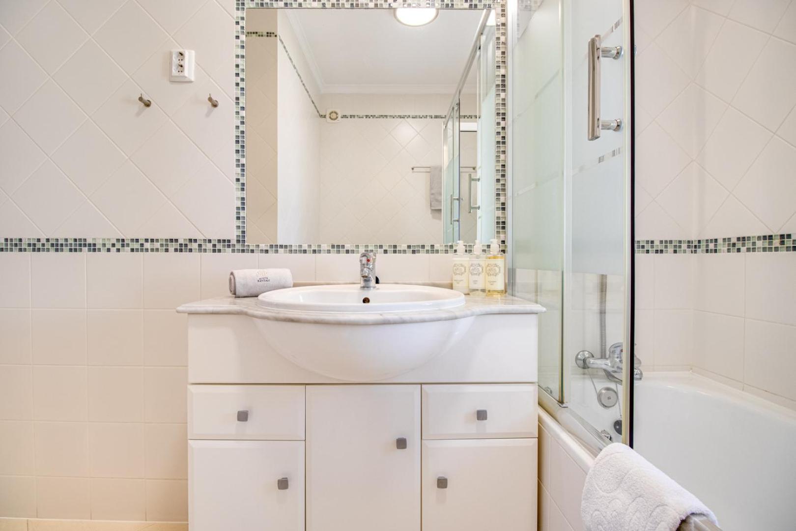 Apartament Old Town 2Br 50M Ocean W/ Ac Wi-Fi Parking Terrace Albufeira Zewnętrze zdjęcie